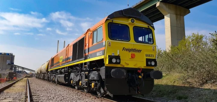 CMA CGM získává Freightliner Intermodal