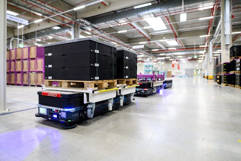 Palivové články vodíku pohánějí vozíky BMW