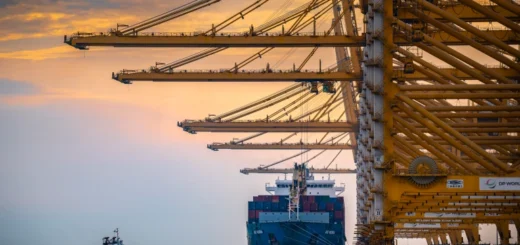 Nová námořní trasa má změnit obchod