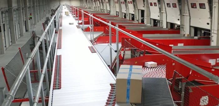 Automatizované nové DC pro jihoafrickou kurýrní službu