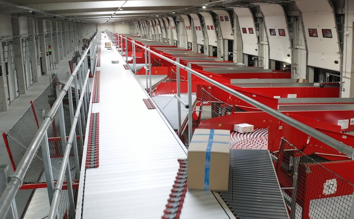 Automatizované nové DC pro jihoafrickou kurýrní službu