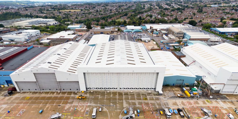 Luton letiště otevře konsolidační centrum