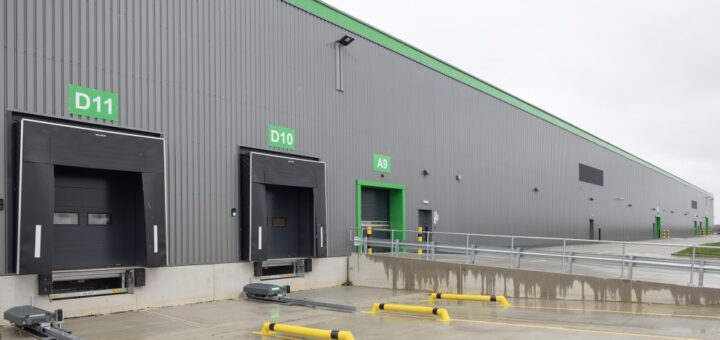 Vstupní a nakládací systémy pro novou zařízení