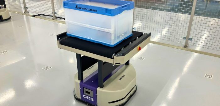 Třídicí přenosové roboty na LogiMAT