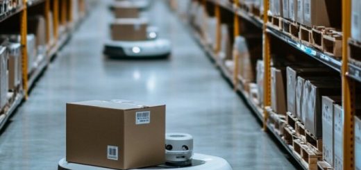 Nové sklady: volitelní lidé / zaměření na roboty