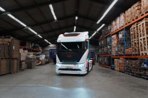Elektrický tahač BYD propojuje dopravu, data a energetiku Elektrický tahač BYD propojuje dopravu, data a energetiku
