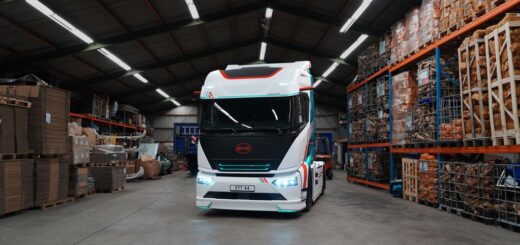 Elektrický tahač BYD propojuje dopravu, data a energetiku