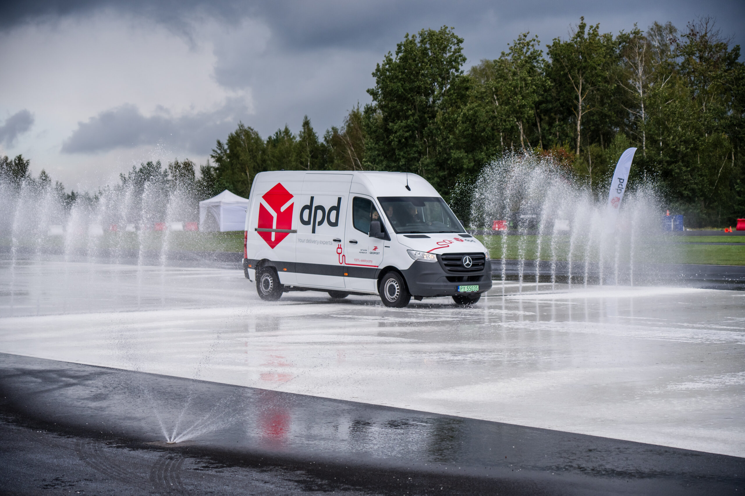 Geopost ověřuje, co rozhoduje o úspěchu elektrifikované distribuce