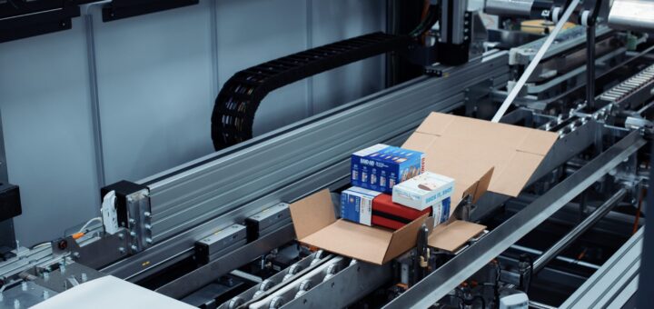 Balení na míru propojuje automatizaci s odolnější logistikou