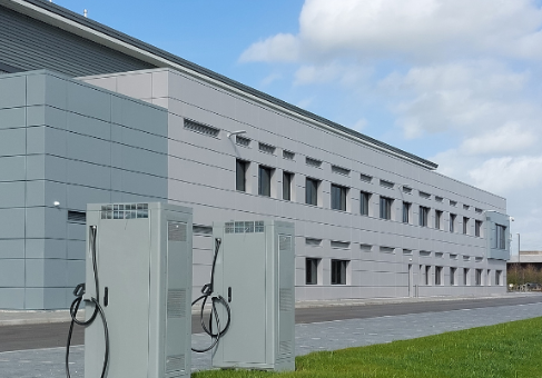 Infinity Park staví nabíjení elektromobilů jako škálovatelný systém